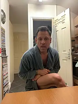 Snapshot of Yourhotboy_42 chatting on 02-04-25, 07:11 Yourhotboy 42 online show from 02-04-25, 07:11