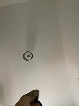 Snapshot of Yourhotboy_42 chatting on 02-05-25, 02:26 Yourhotboy 42 online show from 02-05-25, 02:26