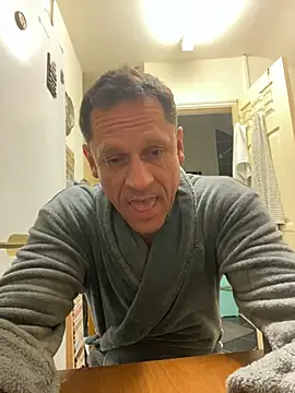 Snapshot of Yourhotboy_42 chatting on 02-27-25, 08:42 Yourhotboy 42 online show from 02-27-25, 08:42