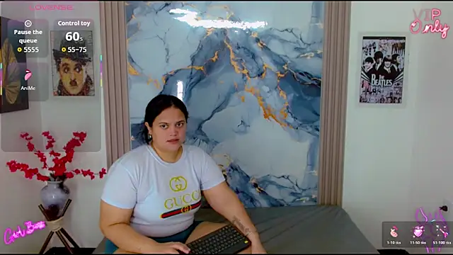 brunnette hot online show from 05-05-26, 11:07