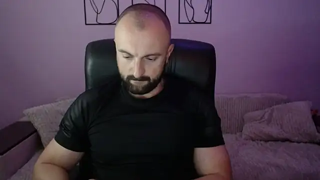 brindlefly6969 online show from 06-18-26, 10:30