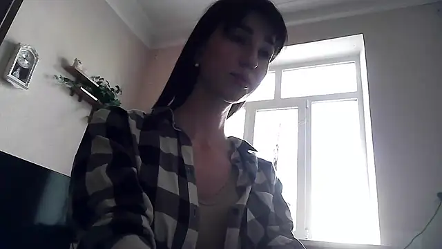 Snapshot of ElizaSwon chatting on 05-06-26, 03:06 ElizaSwon online show from 05-06-26, 03:06