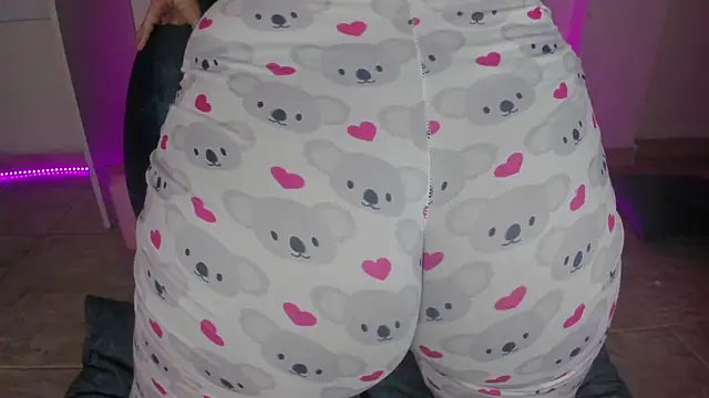 bonnie moon online show from 07-10-26, 01:43