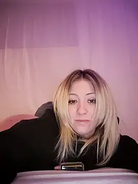 Snapshot of SallyCumLaude chatting on 02-18-25, 08:49 SallyCumLaude online show from 02-18-25, 08:49
