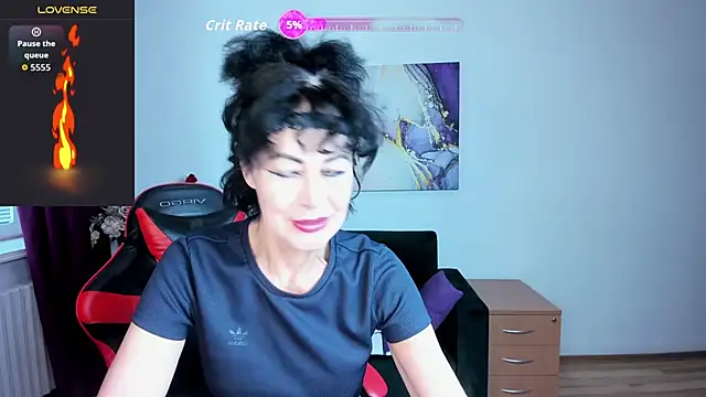 Silvia Wallec online show from 06-17-26, 05:43