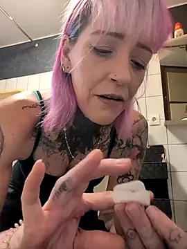 Micky Mouth online show from 11-27-25, 10:06