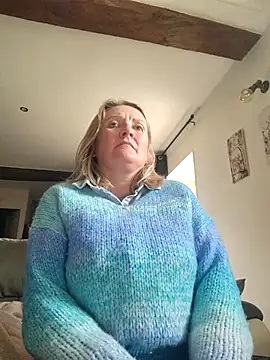 Snapshot of lady_charlyne chatting on 02-27-25, 11:52 lady charlyne online show from 02-27-25, 11:52