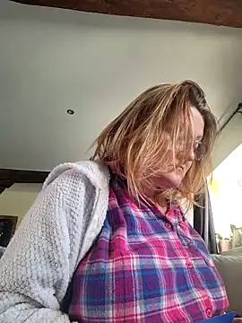 lady charlyne online show from 11-25-25, 09:20