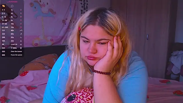 Freakcute  online show from 10-03-25, 02:03