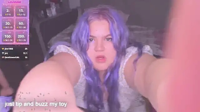 Freakcute  online show from 10-20-25, 06:19