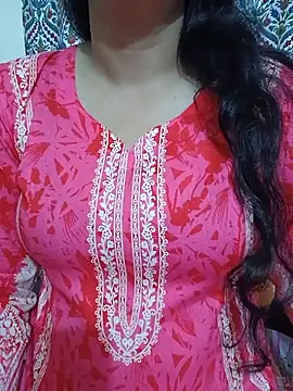 Snapshot of Priya_Boudi chatting on 07-21-26, 06:32 Priya Boudi online show from 07-21-26, 06:32