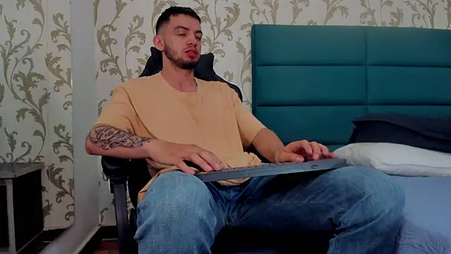 Michael magno online show from 12-31-24, 07:51