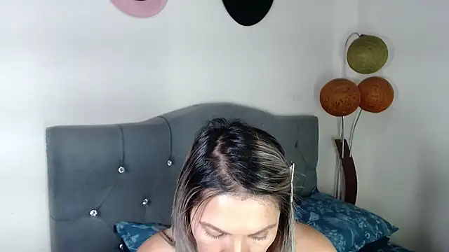 Chantal hott online show from 05-07-26, 06:35