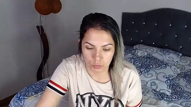 Chantal hott online show from 07-29-26, 07:45
