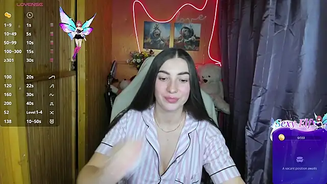 Fiery Brunette  online show from 01-07-25, 10:30