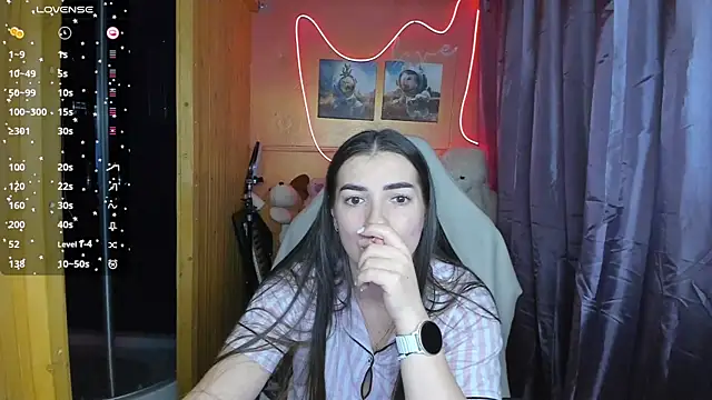 Fiery Brunette  online show from 02-28-25, 02:31