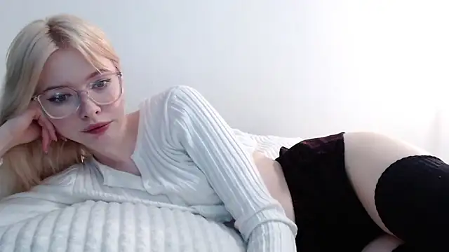 Snapshot of Sataobby chatting on 01-24-25, 04:39 Sataobby online show from 01-24-25, 04:39