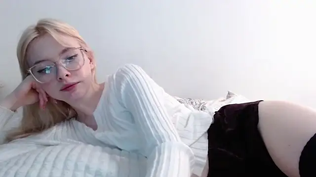 Snapshot of Sataobby chatting on 01-24-25, 08:11 Sataobby online show from 01-24-25, 08:11