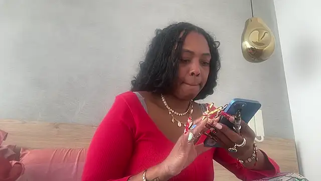 ChocolateCakeQueen online show from 04-04-26, 06:16