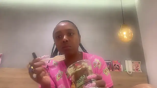 ChocolateCakeQueen online show from 05-15-26, 12:28