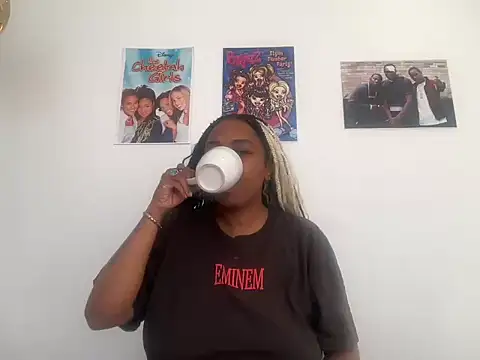 ChocolateCakeQueen online show from 07-28-26, 01:54
