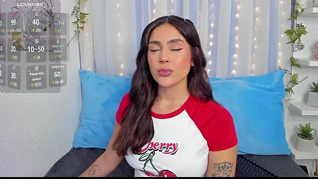 HazzelGray online show from 02-05-25, 03:52