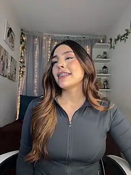 HazzelGray online show from 01-31-26, 07:11