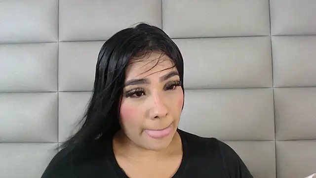 Snapshot of emily_brontee_ chatting on 03-13-25, 12:56 emily brontee online show from 03-13-25, 12:56