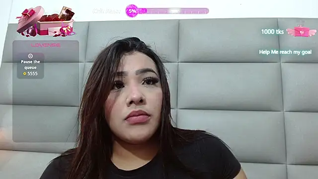 Snapshot of emily_brontee_ chatting on 10-16-25, 01:12 emily brontee online show from 10-16-25, 01:12