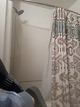 mariah2299 online show from 11-25-25, 11:49