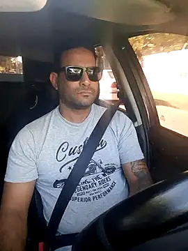 hecwil8 online show from 11-17-25, 11:38