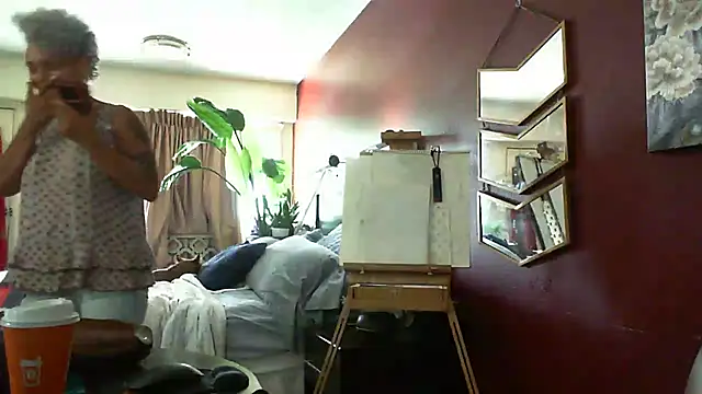 Snapshot of CeceilaMoon chatting on 07-09-26, 04:33 CeceilaMoon online show from 07-09-26, 04:33
