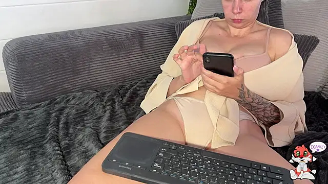 -Sweet-Kitty- online show from 06-30-26, 05:52