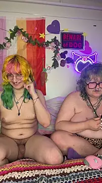 minervamidnite online show from 04-10-26, 01:44