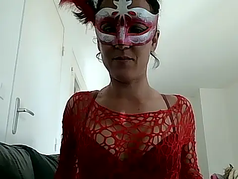 Masquegirlmysterious online show from 10-13-25, 11:54