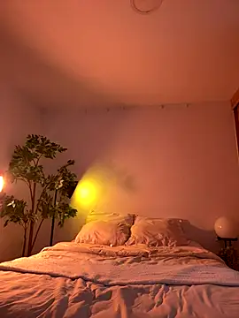 SrLuis18 online show from 12-20-25, 02:18