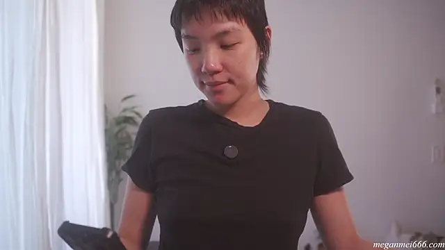 meganmei666 online show from 05-04-26, 06:48