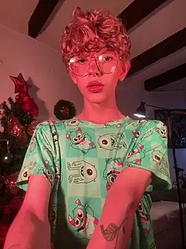 lyamthommpson online show from 12-17-25, 08:15