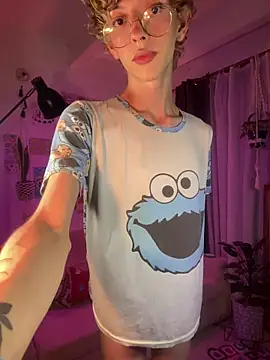 lyamthommpson online show from 02-21-26, 03:40