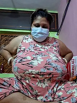 Snapshot of kunjan789 chatting on 10-18-25, 02:58 kunjan789 online show from 10-18-25, 02:58