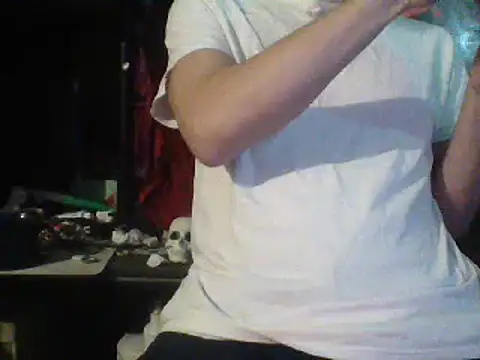 Snapshot of mrdemoncrowly chatting on 12-17-24, 04:34 mrdemoncrowly online show from 12-17-24, 04:34