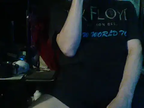 Snapshot of mrdemoncrowly chatting on 02-05-25, 04:27 mrdemoncrowly online show from 02-05-25, 04:27