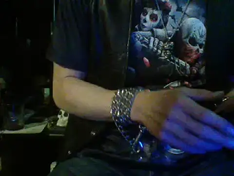 Snapshot of mrdemoncrowly chatting on 02-06-25, 04:42 mrdemoncrowly online show from 02-06-25, 04:42