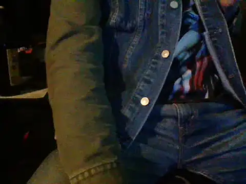 Snapshot of mrdemoncrowly chatting on 02-08-25, 11:22 mrdemoncrowly online show from 02-08-25, 11:22