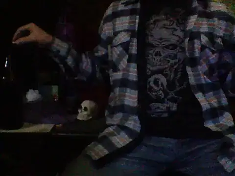Snapshot of mrdemoncrowly chatting on 09-20-25, 08:37 mrdemoncrowly online show from 09-20-25, 08:37