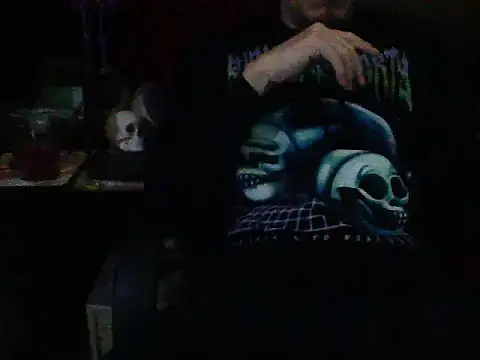 Snapshot of mrdemoncrowly chatting on 10-18-25, 08:48 mrdemoncrowly online show from 10-18-25, 08:48