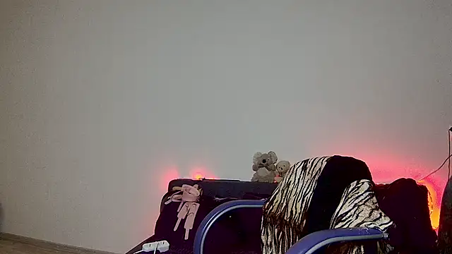 Snapshot of amber_candyfloss chatting on 09-17-25, 06:04 amber candyfloss online show from 09-17-25, 06:04