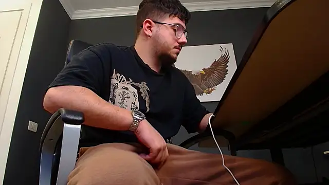 Snapshot of JoshKnights chatting on 01-14-25, 11:31 JoshKnights online show from 01-14-25, 11:31