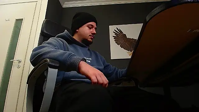 Snapshot of JoshKnights chatting on 01-19-25, 05:48 JoshKnights online show from 01-19-25, 05:48