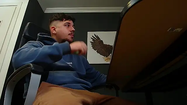 Snapshot of JoshKnights chatting on 01-25-25, 05:40 JoshKnights online show from 01-25-25, 05:40